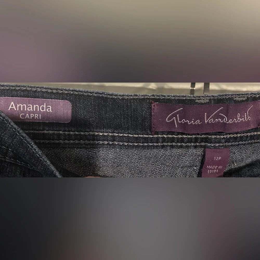 Gloria Vanderbilt Women's Black Jeans - Picture 3 of 3